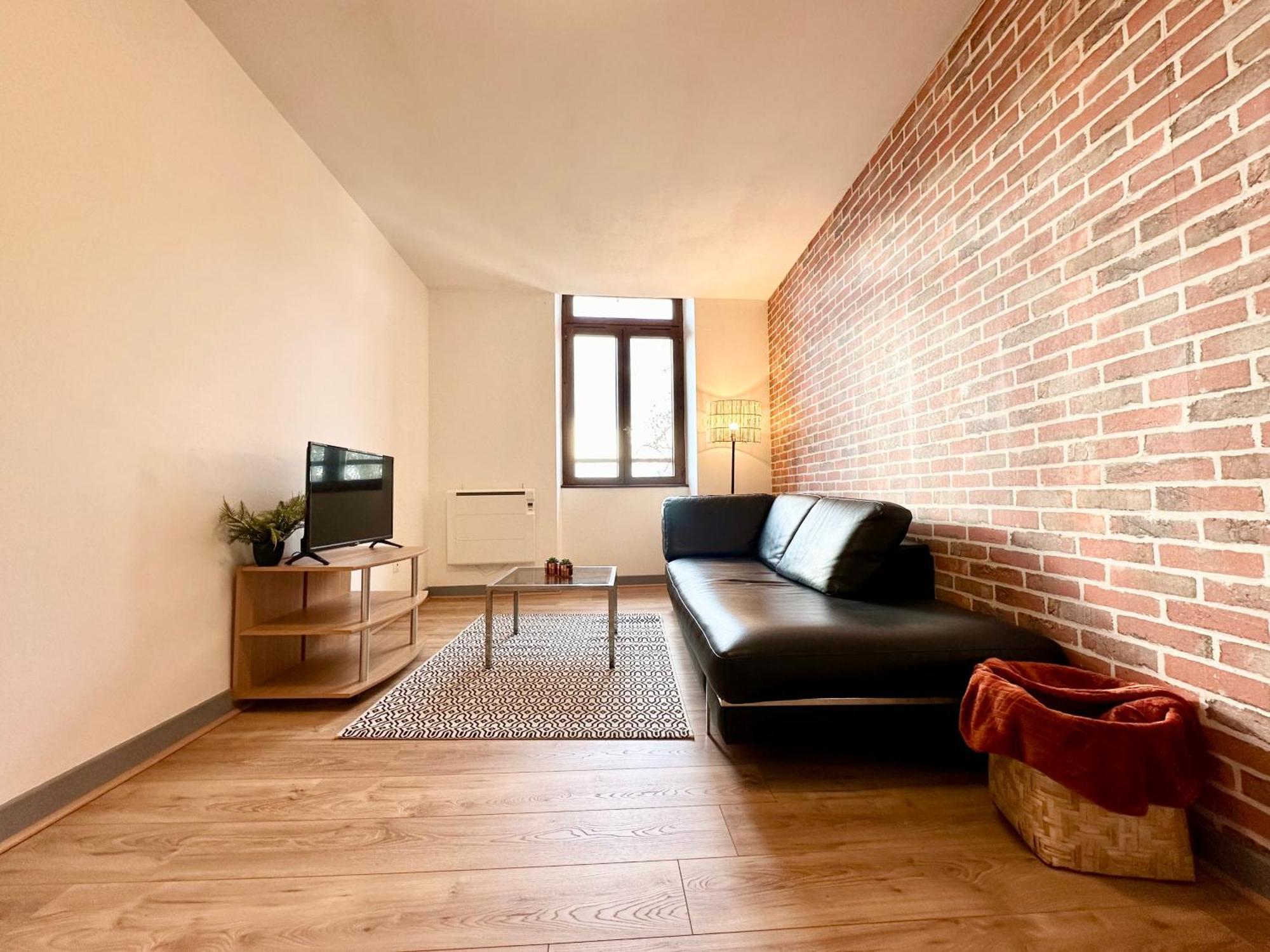 Ferienwohnung La Confluence - Vue Imprenable & Hyper Centre Mont-de-Marsan Exterior foto